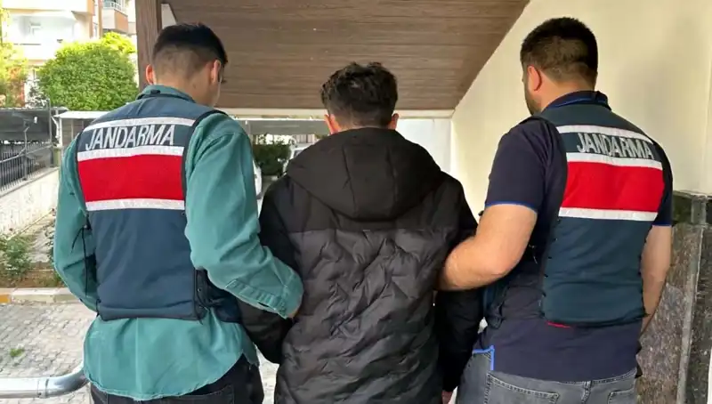 Türkiye'nin Dört İlinde Dolandırıcılık Çetesi Çökertildi: 35 Kişi Tutuklandı