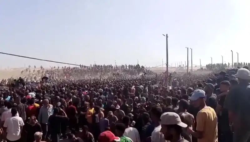 İsrail’in Gazze’deki Yardım Noktasına Saldırısı: 26 Can Kayıbı!