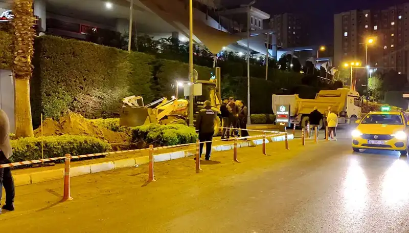 Küçükçekmece’de Doğal Gaz Borusu Panik Yaratıyor: Olayın Detayları