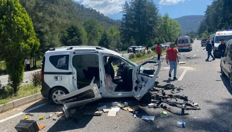 Marmaris’in Cadde ve Sokakları Savaş Alanına Döndü: Kaza Sonrası Felaket