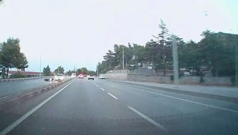Otomobil ve Motosiklet Çarpıştı: Acı Olayda 1 Kişi Yaralandı