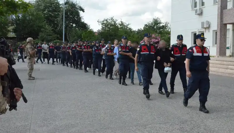 Hacizli Araçları Kendi Tasarımlarıyla Satmakta Fark Yaratan Çetenin Hikayesi