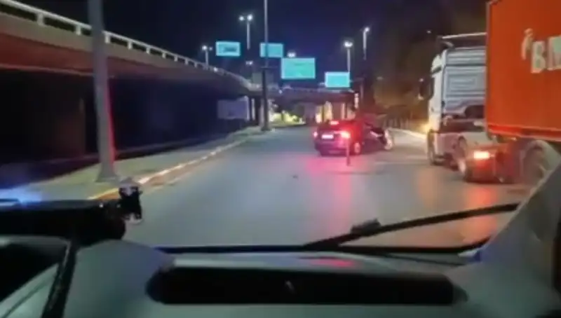 İstanbul'da Tarihi Kaçakçılık Operasyonu: 36 Milyon TL'lik Ürün Ele Geçirildi
