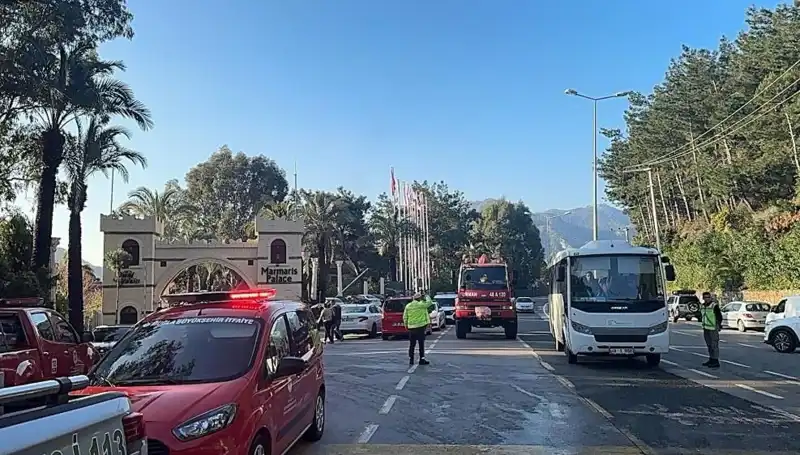 Muğla'da Beş Yıldızlı Otelde Korkutan Yangın: Tatilciler Tahliye Edildi