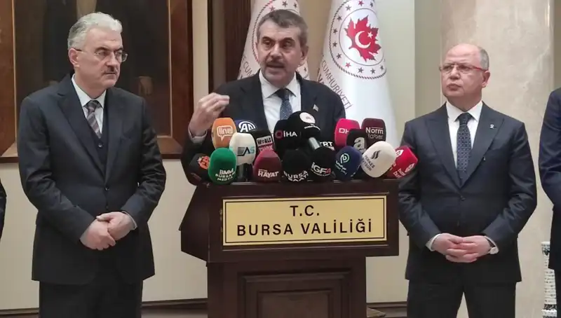 Eğitim Bakanı Tekin, Protestoculara Yaptırım Uyarısı Yaptı