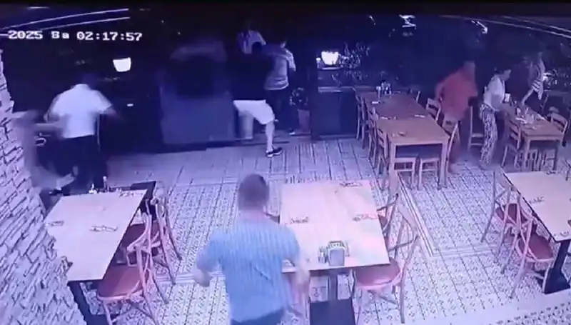 Deprem Anında Güvenliğiniz İçin Kemer Takmanın Önemi Nedir?