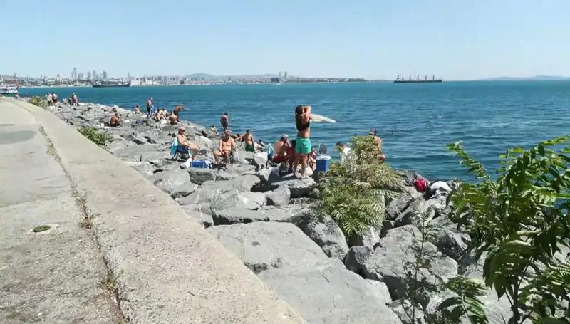 İstanbullular Bu Hafta Sonu Sahilde Neler Yaşadı? Hava Durumu Etkileyici!