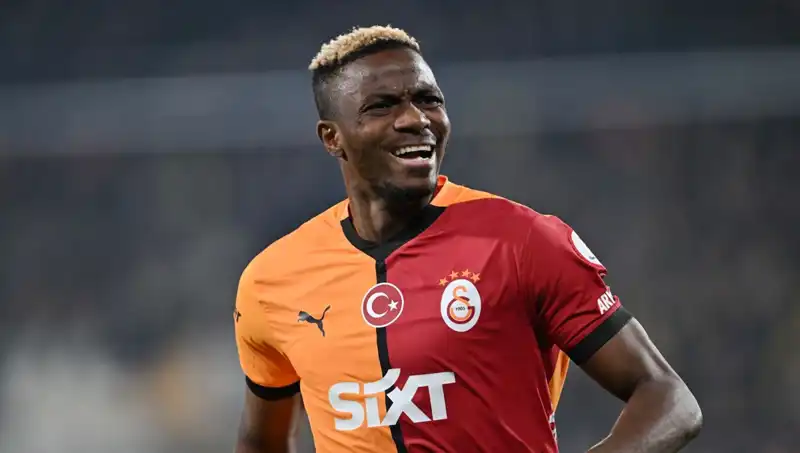 Osimhen İçin Yeni İddia: Napoli ve Galatasaray'a Veda Mı Ediyor?