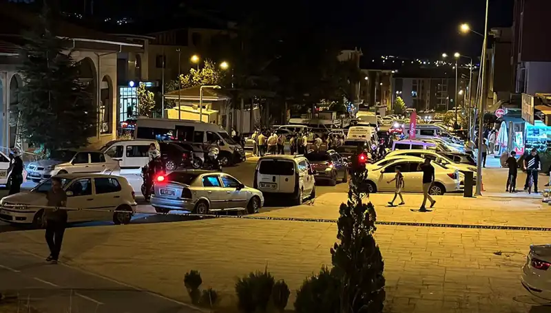İki Aile Arasında Çıkan Kavgada 1 Ağır Yaralı, 3 Kişi Hastaneye Kaldırıldı