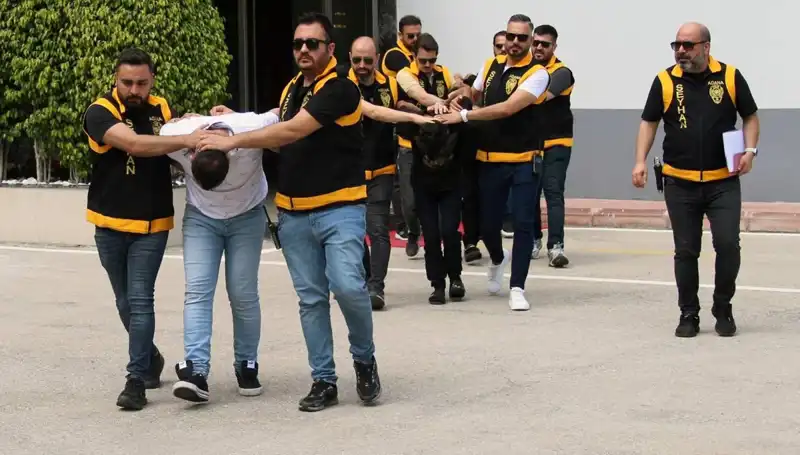İş Adamına Tuzağa Düşüren Sevgili Skandalı: Parası ve Sağlığı Tehlikede