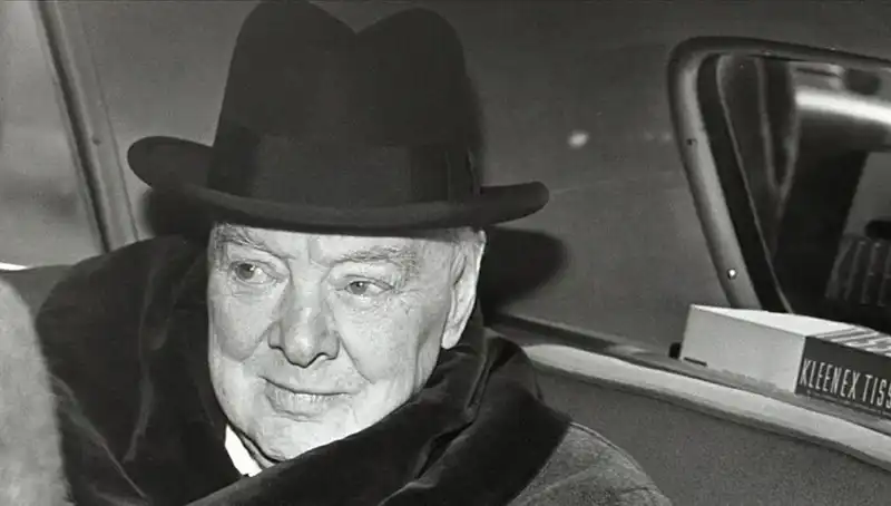 Churchill’in Tarihi Bekar Evi için 3,75 Milyon Sterlinlik Teklif Bekleniyor