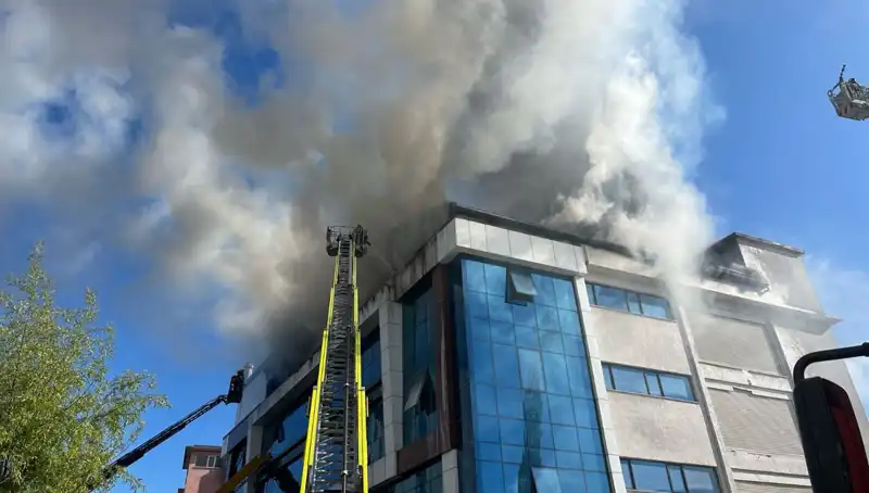Esenyurt’ta Tekstil Atölyesinde Yangın: Büyük Kayıplar ve Tedirginlik