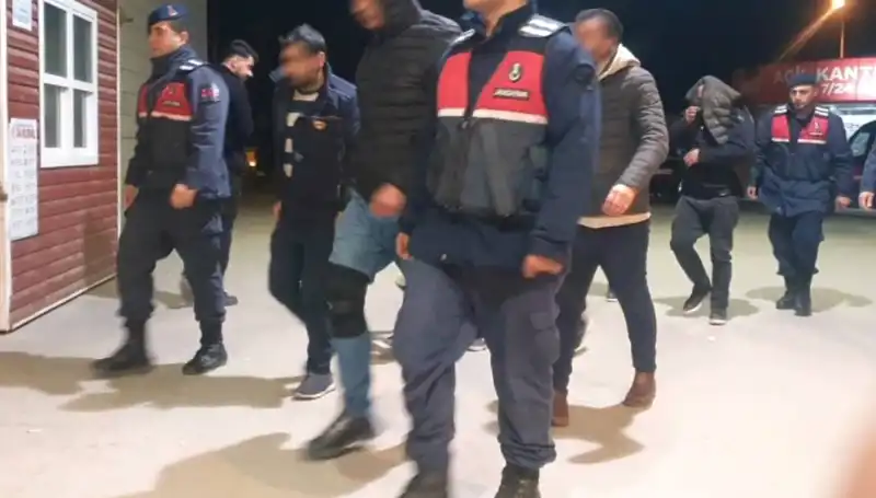 Bağ Evinde Uyuşturucu Partisi: Polis Baskını ve Şok Gelişmeler