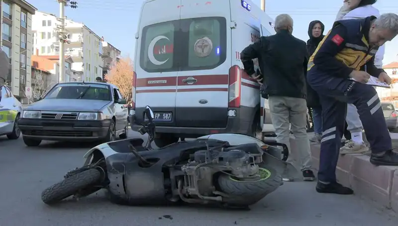 Tavşanlı'da Korkutan Trafik Kazası: 2 Yaralı!