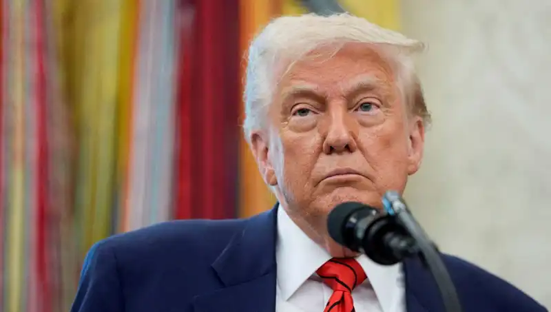 Trump, G7 Zirvesini Terk Etti: Beyaz Saray’da Acil Toplantı Gerekti