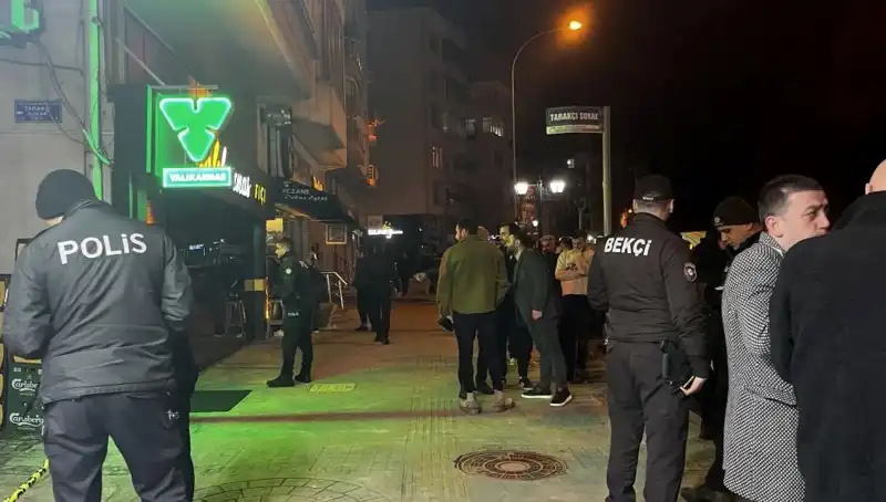 Eğlence Mekanında Silahlı Saldırı: Aniden Patlayan Tehlikeli Anlar