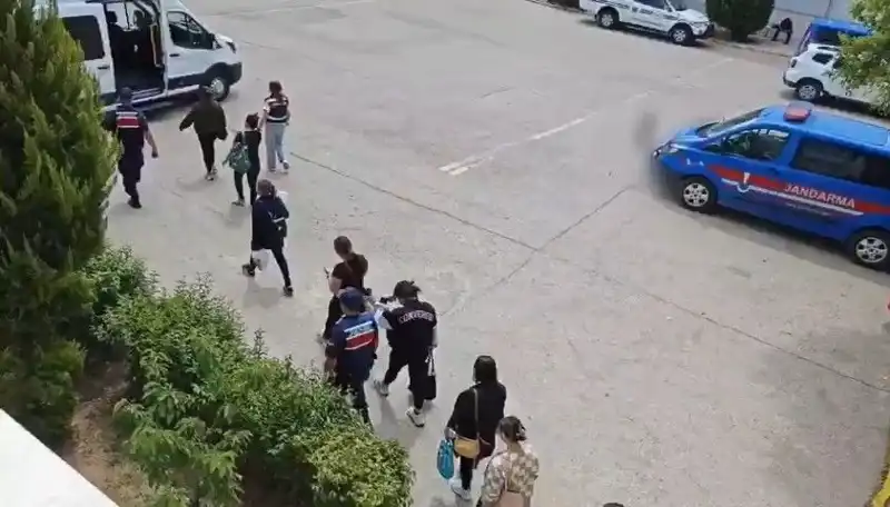 Tayland'da Kadınlara Fuhuş Vaadi: Çalışma ve Oturma İzni Promosu