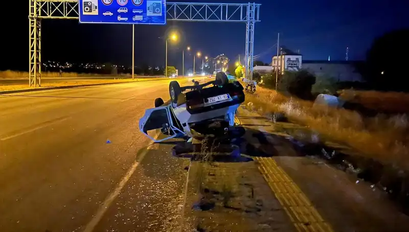 TIR'ın Sıkıştırdığı Otomobil Takla Attı: Büyük Kaza Anbean Kaydedildi