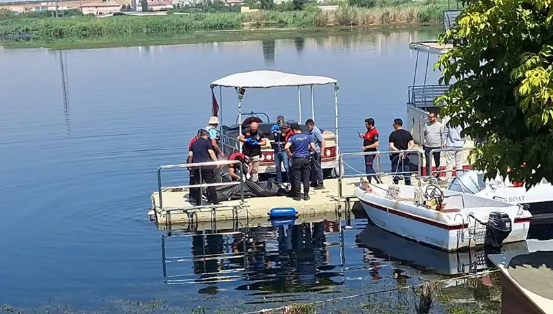 Fırat Nehri'nde Gizemli Ölüm: Erkek Cesedi Bulundu