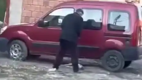 Sokak Ortasında Yaşanan Köpek Şiddeti Olayı Şoke Etti