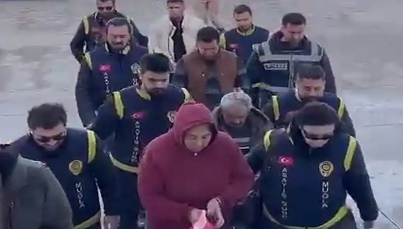 7 Yıl Sonra Ortaya Çıkan Korkunç Gerçek: Çikolata Poşetindeki Bebek Olayı