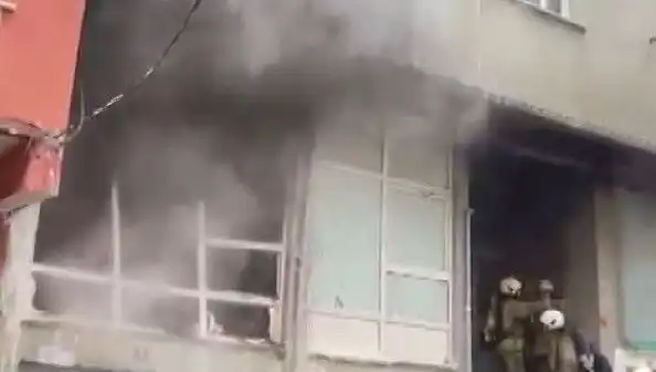 İstanbul’da Beş Katlı Binada Korkutan Yangın: Olayın Ayrıntıları