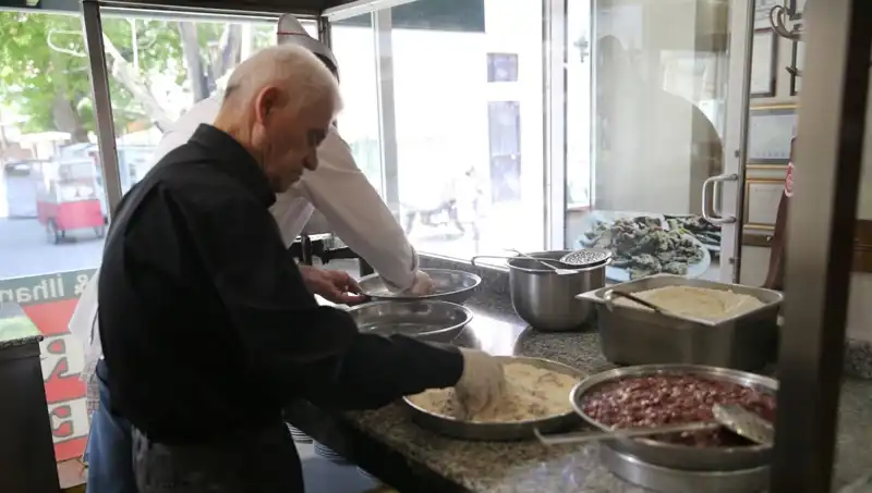 60 Yılın Ustası: Ciğer Tezgahında Elde Edilen Lezzetler